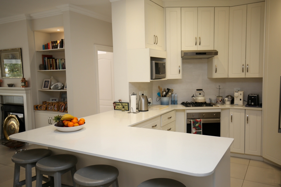 3 Bedroom Property for Sale in River Club Western Cape